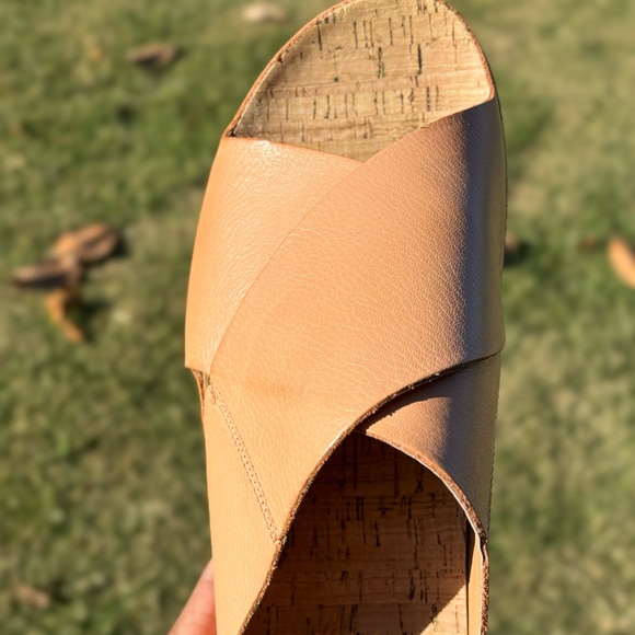 Kork- Ease Tutsi Cross Sandals - Size 10M - Picture 2 of 8